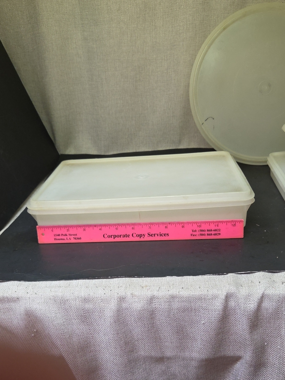 4 Tupperware Containers - Picture 2 of 11